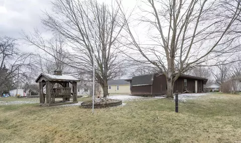 Exterior - 220 N Baum St, Avilla, IN 46710 photo 8 of 8