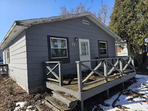 71 Ems D24b Ln, Syracuse, IN 46567