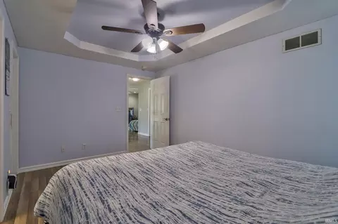 Bedroom - 4180 Timberpoint Ct, Jasper, IN 47546 photo 6 of 9