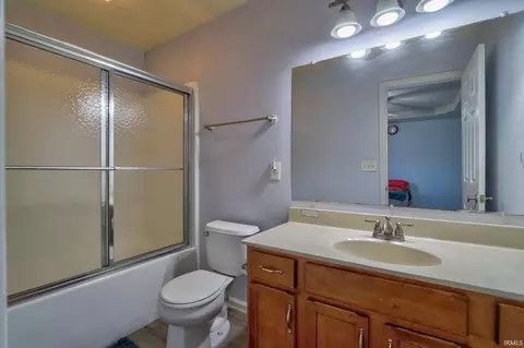 Bath - 4180 Timberpoint Ct, Jasper, IN 47546 photo 1 of 5
