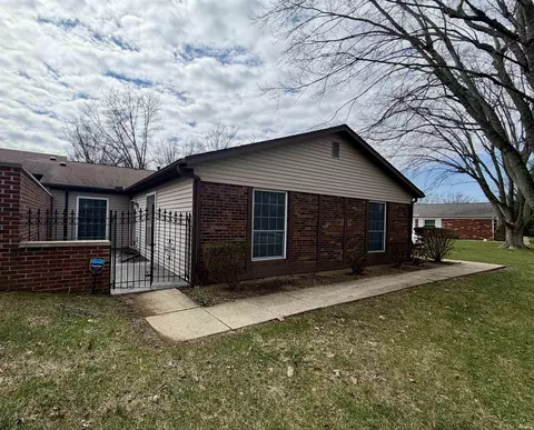 1171 E Carnaby St, Bloomington, IN 47401