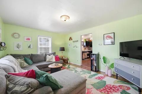 Living - 116 E Andover Ave, Muncie, IN 47303 photo 1 of 3
