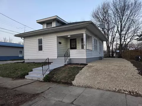 1162 Wabash Ave, Vincennes, IN 47591