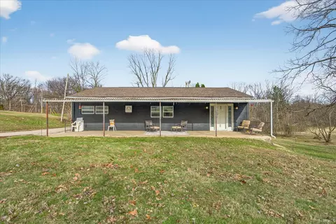 4130 W Stoutes Creek Rd, Bloomington, IN 47404