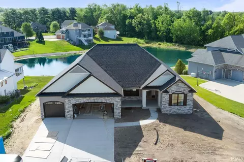 18470 Forest Glade Dr, South Bend, IN 46637