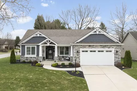6716 Blackthorn Harbor Dr, South Bend, IN 46628