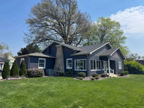 408 W Water St, Newburgh, IN 47630