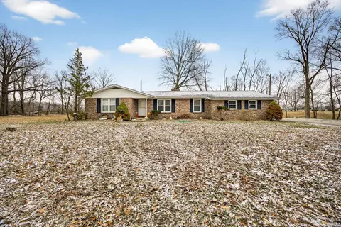 5946 W Sr 48, Jasonville, IN 47438
