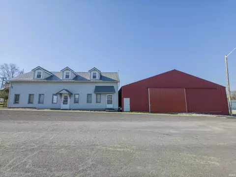 Exterior - 200 E Main St, Allendale, IL 62410 photo 3 of 8