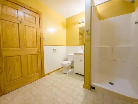 Bath - 200 E Main St, Allendale, IL 62410 photo 2 of 3