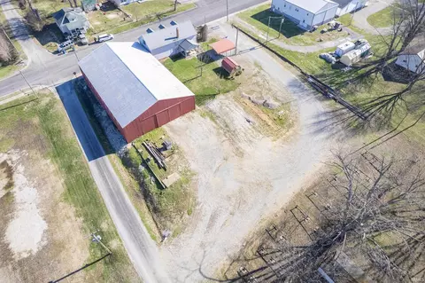 Exterior - 200 E Main St, Allendale, IL 62410 photo 6 of 8