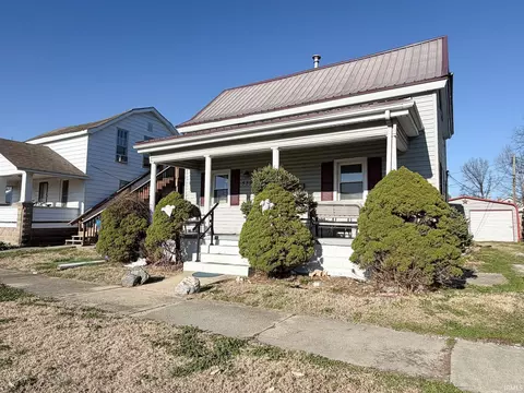 525 N Walnut St, Mount Carmel, IL 62863