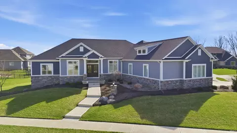 14732 Amera Cir, Fort Wayne, IN 46845