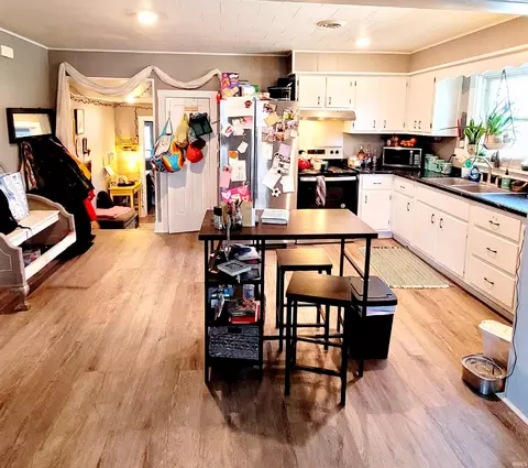 Kitchen - 409 Franklin St, Delphi, IN 46923 photo 1 of 6