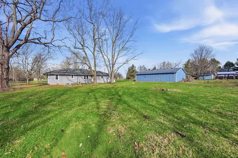 8092 S 300 E, Markleville, IN 46056 photo 16