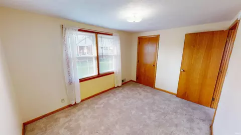 Bedroom - 421 W Eighth St, Jasper, IN 47546 photo 5 of 7