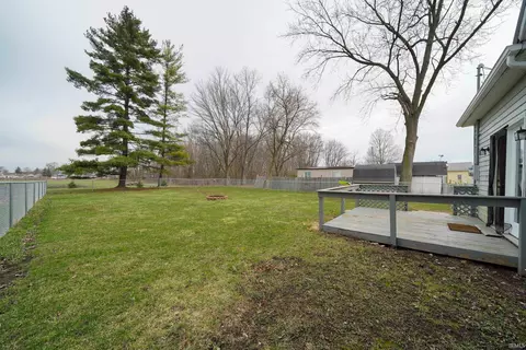 Exterior - 331 Walnut St, Butler, IN 46721 photo 7 of 9