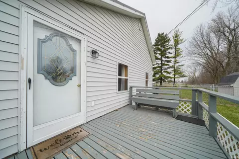 Exterior - 331 Walnut St, Butler, IN 46721 photo 2 of 9