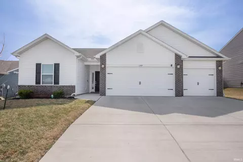 1149 Groom Ln, West Lafayette, IN 47906