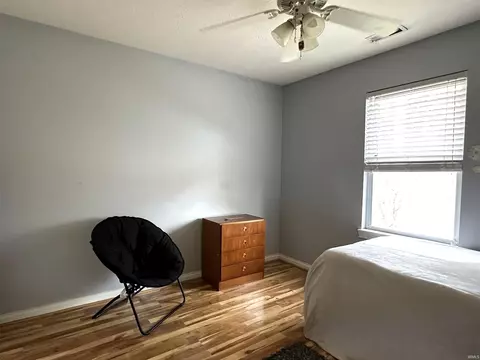 Bedroom - 367 E Cardinal Glen Dr, Bloomington, IN 47401 photo 2 of 4