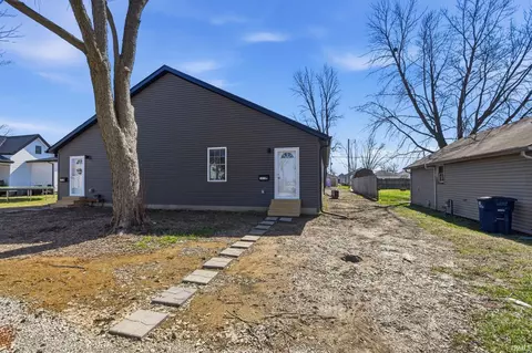 1415 E Morrison St #A/B, Frankfort, IN 46041