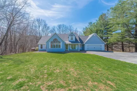 11 Foxridge Dr, Springville, IN 47462