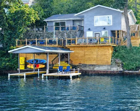 5117 N West Shafer Dr, Monticello, IN 47960