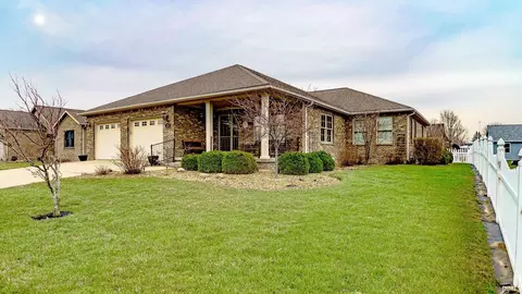 209 Sandalwood Dr, Monticello, IN 47960