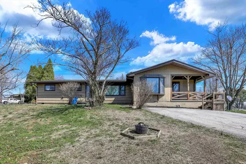 122 Edgewood Dr, Bedford, IN 47421