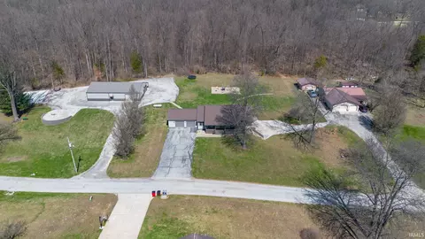 View/Area - 525 Boone Ln, Mitchell, IN 47446 photo 2 of 7