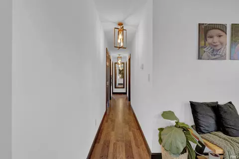 Entry Way - 525 Boone Ln, Mitchell, IN 47446 photo 1 of 1