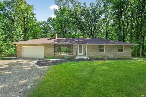 55260 Filbert Rd, Mishawaka, IN 46545