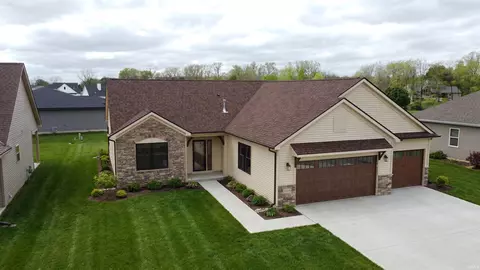 17917 Seahawk Ln, Huntertown, IN 46748