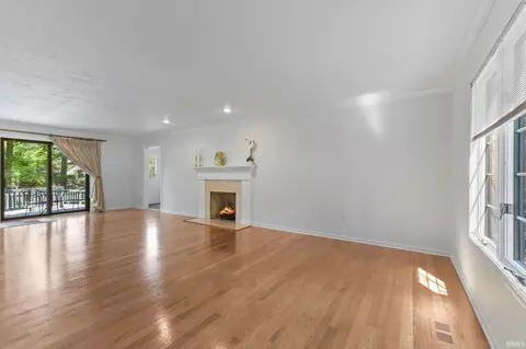 Living - 3307 E Roy Schmalz Ct, Bloomington, IN 47401 photo 2 of 2