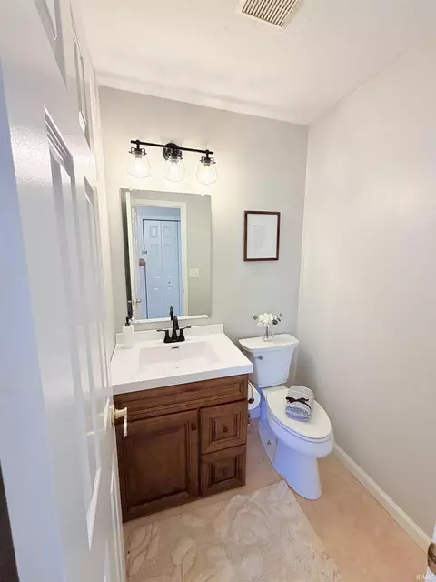 Bath - 3307 E Roy Schmalz Ct, Bloomington, IN 47401 photo 1 of 8