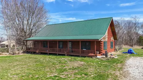 728 S Sandstone Rd, Williams, IN 47470