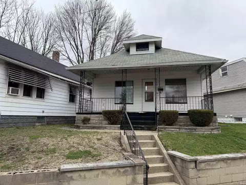 1521 Van Buren St, South Bend, IN 46628
