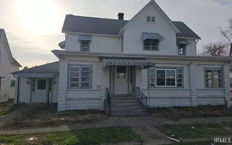 106 S Smith St, Boswell, IN 47921
