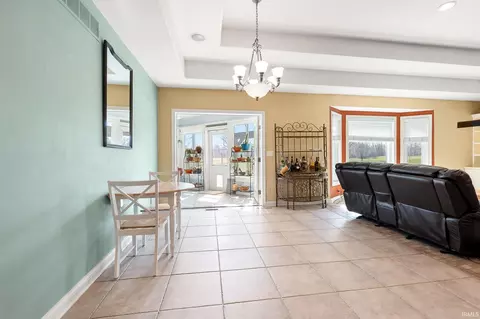 Dining - 1815 Bent Tree Ct, Auburn, IN 46706 photo 1 of 1