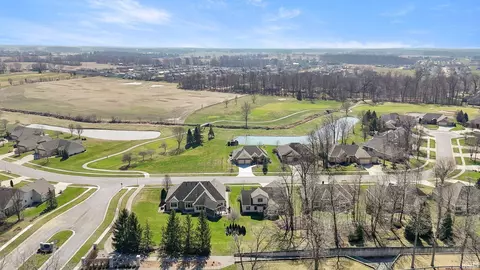 View/Area - 1815 Bent Tree Ct, Auburn, IN 46706 photo 2 of 5