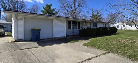706 Meadowdale Dr, North Manchester, IN 46962