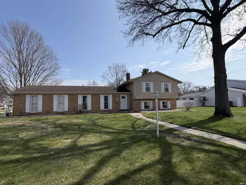1834 Crabtree Ln, Elkhart, IN 46514