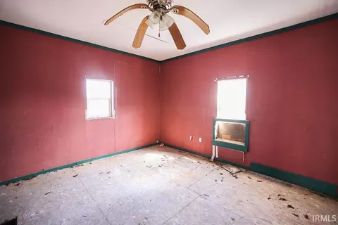 Bedroom - 1114 Spring St, New Castle, IN 47362 photo 3 of 13