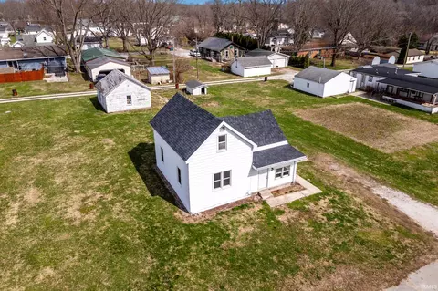 514 W 11th St, Jonesboro, IN 46938