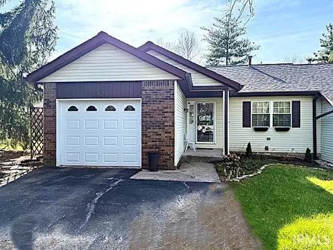 3829 S Laurel Ct, Bloomington, IN 47401