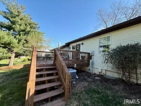Exterior - 3829 S Laurel Ct, Bloomington, IN 47401 photo 2 of 5