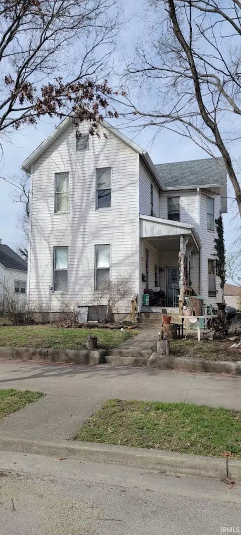 1003 S 4th St, Terre Haute, IN 47807