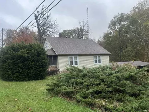 2462 Dixie Hwy, Bedford, IN 47421