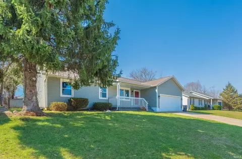 1007 W Countryside Ln, Bloomington, IN 47403