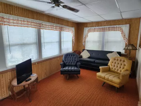 Living - 407 E Cable Ln, Syracuse, IN 46567 photo 1 of 2